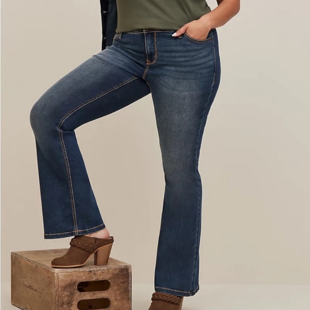 Torrid Lux Slim Boot Jeans Size 18R‎
